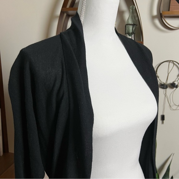 Black Lightweight Shrug/Shawl! - Picture 5 of 9